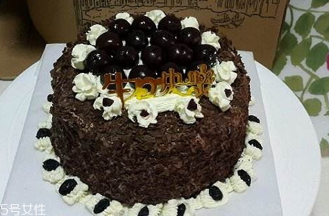 6寸的蛋糕多少錢 6寸蛋糕夠幾個人吃 6寸的蛋糕多少錢 6寸蛋糕夠幾個人吃