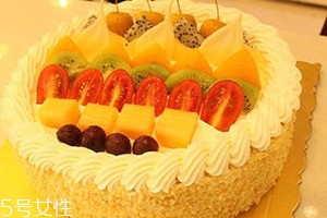 6寸的蛋糕多少錢 6寸蛋糕夠幾個人吃 6寸的蛋糕多少錢 6寸蛋糕夠幾個人吃