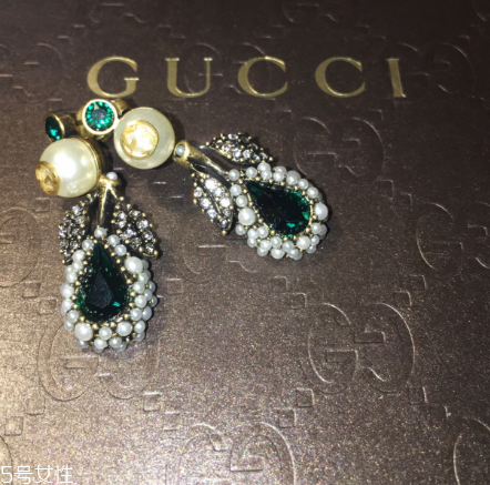 耳環(huán)對耳朵有傷害嗎？耳環(huán)對耳朵有影響嗎