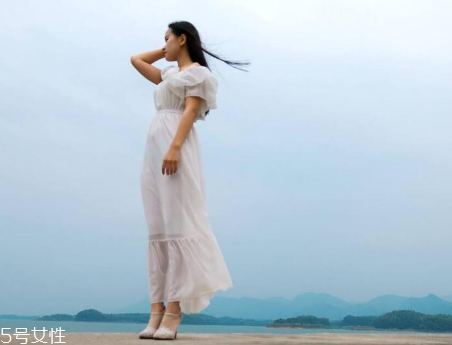 女生怎么穿搭更有氣場？女生氣場型穿搭推薦