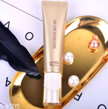 怡絲麗爾金管防曬含酒精嗎 elixir金管防曬是化學防曬嗎 怡絲麗爾金管防曬含酒精嗎 elixir金管防曬是化學防曬嗎