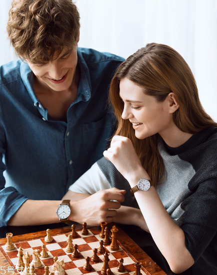 女生戴什么手表好看？適合女生戴的手表款式