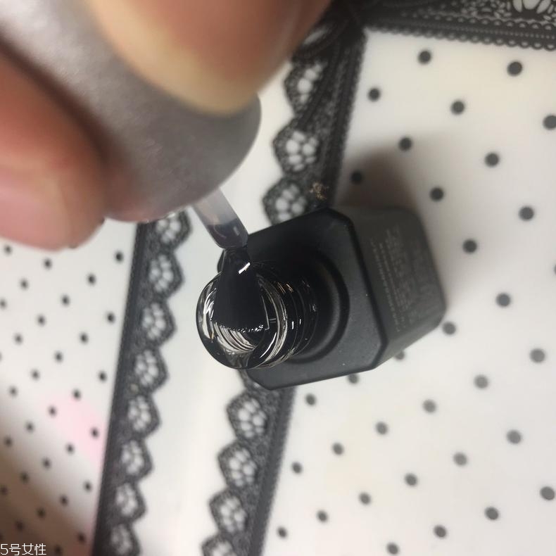 短指甲怎么上色？短指甲上色詳細步驟