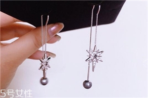 耳環(huán)后面的扣怎么戴？耳環(huán)后面的扣戴法