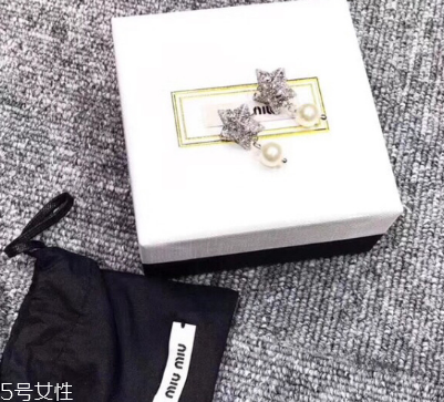 耳釘可以用碘伏消毒嗎？耳釘用碘伏消毒好嗎