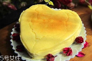 奶酪蛋糕多少錢(qián)一個(gè) 奶酪蛋糕的營(yíng)養(yǎng)價(jià)值