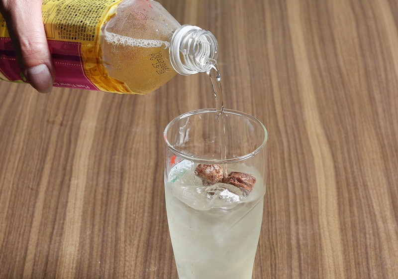 調(diào)酒一般用什么酒 調(diào)酒都有什么酒 調(diào)酒一般用什么酒 調(diào)酒都有什么酒