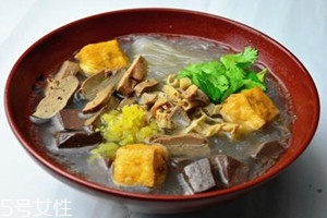 鴨血粉絲湯是哪里的特產(chǎn) 鴨血粉絲湯的特點 鴨血粉絲湯是哪里的特產(chǎn) 鴨血粉絲湯的特點