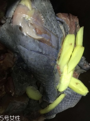 烏雞下奶嗎？烏雞怎么吃下奶？