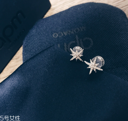 耳釘有異味怎么清洗？耳釘有異味清洗方法