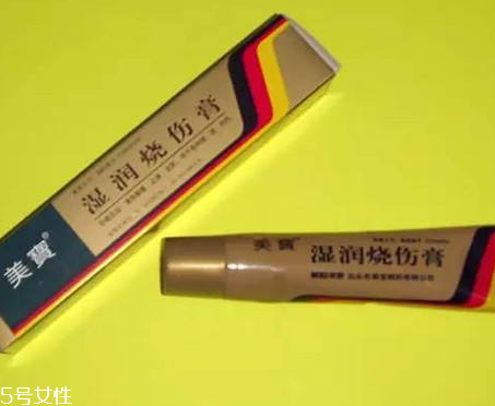 美寶濕潤燒傷膏有激素嗎？美寶濕潤燒傷膏是激素藥嗎？
