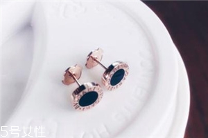 耳釘銀針變黑怎么處理？耳釘銀針變黑了怎么辦？