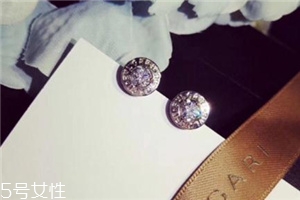 耳釘銀針黑了還能帶嗎？耳釘銀針黑了能繼續(xù)戴嗎？