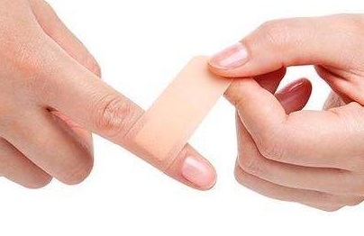 創(chuàng)可貼會留疤嗎？創(chuàng)口貼貼了能不留疤嗎？