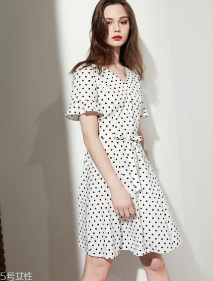 矮個子穿什么連衣裙？矮個子適合什么連衣裙？