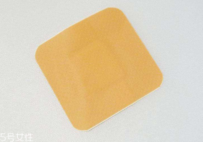 創(chuàng)可貼可以當(dāng)乳貼嗎？創(chuàng)可貼當(dāng)乳貼好嗎？