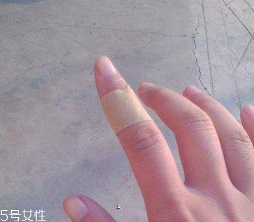 創(chuàng)可貼可以帶上飛機(jī)嗎？