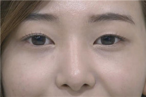 內(nèi)雙眼皮、單眼皮、雙眼皮眼妝怎么畫最迷人漂亮