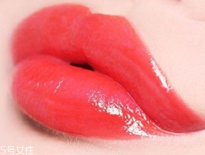 怎么涂口紅沒有唇紋 怎么涂口紅不干沒唇紋 怎么涂口紅沒有唇紋 怎么涂口紅不干沒唇紋
