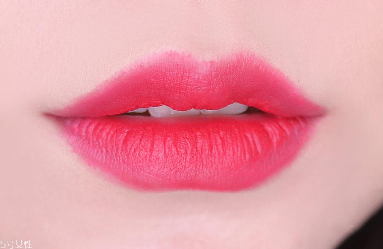 做運(yùn)動(dòng)化什么妝比較好 活力滿滿運(yùn)動(dòng)妝容教程 做運(yùn)動(dòng)化什么妝比較好 活力滿滿運(yùn)動(dòng)妝容教程