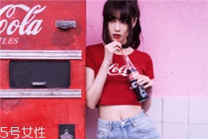 夏天穿紅色衣服吸熱嗎？夏天穿紅色會熱嗎？