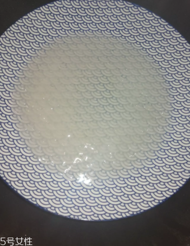 自制涼皮的簡(jiǎn)單做法 超詳細(xì)自制涼皮方法 自制涼皮的簡(jiǎn)單做法 超詳細(xì)自制涼皮方法