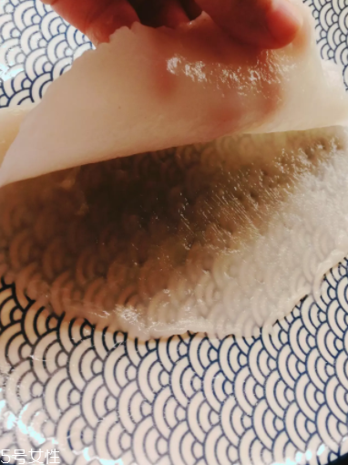 自制涼皮的簡(jiǎn)單做法 超詳細(xì)自制涼皮方法 自制涼皮的簡(jiǎn)單做法 超詳細(xì)自制涼皮方法