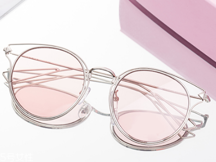 太陽鏡能防藍光嗎？太陽鏡防不防藍光？