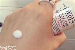 乳液可以當(dāng)晚霜用嗎？乳液當(dāng)晚霜用好嗎？