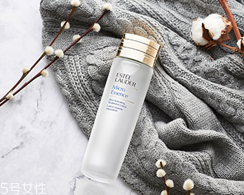 雅詩蘭黛肌底微精華什么季節(jié)用？夏天用油嗎？