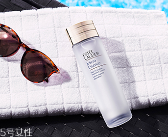 雅詩蘭黛肌底微精華什么季節(jié)用？夏天用油嗎？