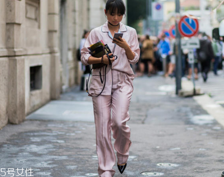 今年流行什么睡衣？睡衣流行什么款式？