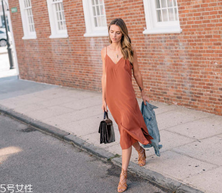 今年流行什么睡衣？睡衣流行什么款式？