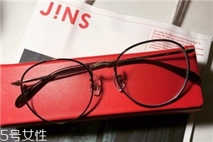 jins防藍(lán)光眼鏡有用嗎？jins防藍(lán)光眼鏡有效果嗎？