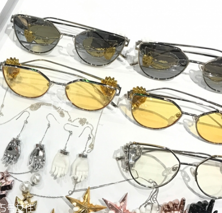 太陽鏡往下掉怎么調(diào)整？太陽鏡老是掉怎么辦？