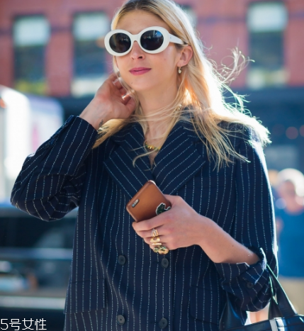 太陽鏡腿緊了怎么調(diào)整？太陽鏡腿緊了怎么辦？