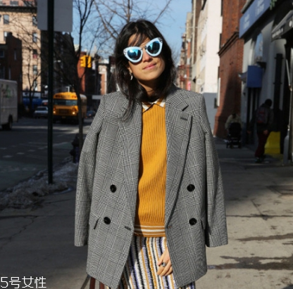 太陽鏡要買偏光的嗎？太陽鏡為什么要買偏光的？