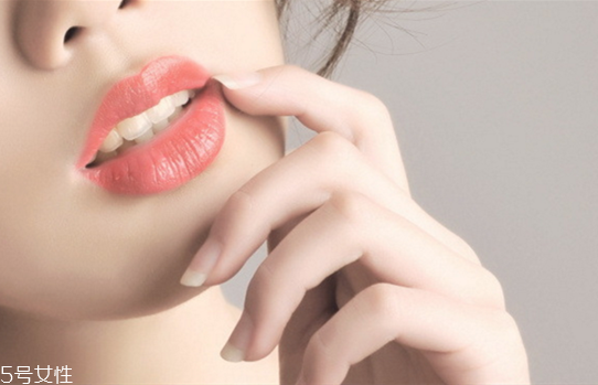 打嘟嘟唇疼嗎 打嘟嘟唇疼痛感怎樣 打嘟嘟唇疼嗎 打嘟嘟唇疼痛感怎樣