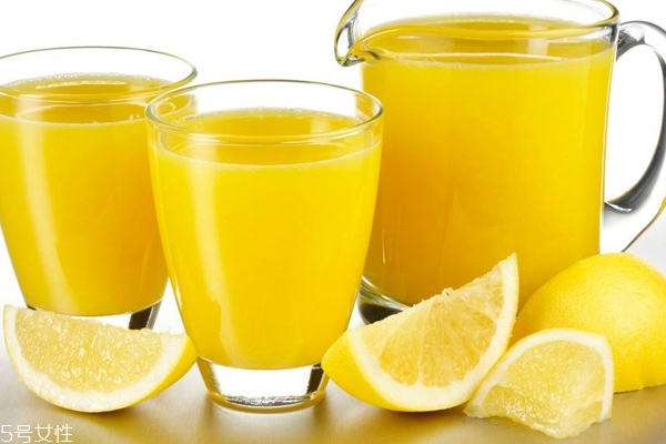檸檬汁去妊娠紋什么原理 檸檬汁去妊娠紋具體方法 檸檬汁去妊娠紋什么原理 檸檬汁去妊娠紋具體方法