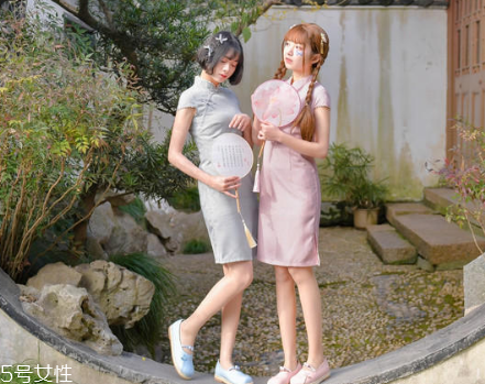 中國(guó)風(fēng)連衣裙怎么搭配？中國(guó)風(fēng)連衣裙搭配圖片