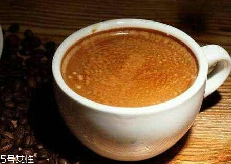 鴛鴦奶茶和絲襪奶茶的區(qū)別 鴛鴦奶茶和招牌奶茶的區(qū)別 鴛鴦奶茶和絲襪奶茶的區(qū)別 鴛鴦奶茶和招牌奶茶的區(qū)別