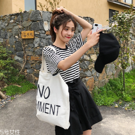 夏天穿什么t恤好看？夏季t恤穿搭圖片