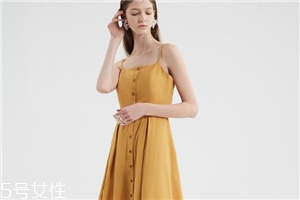 微胖穿什么連衣裙好看？微胖女生適合穿什么連衣裙？