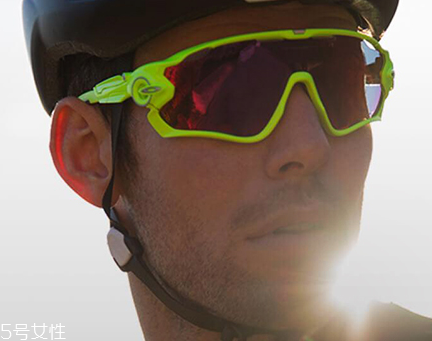 oakley眼鏡是什么檔次？歐克利眼鏡檔次介紹