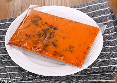 火鍋底料多少錢(qián)一包 火鍋底料什么味道 火鍋底料多少錢(qián)一包 火鍋底料什么味道