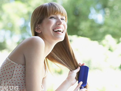 防掉發(fā)洗發(fā)水哪個(gè)好 掉頭發(fā)用哪種洗發(fā)水好 防掉發(fā)洗發(fā)水哪個(gè)好 掉頭發(fā)用哪種洗發(fā)水好