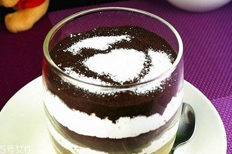 木糠杯熱量高嗎 吃木糠杯會(huì)胖嗎 木糠杯熱量高嗎 吃木糠杯會(huì)胖嗎