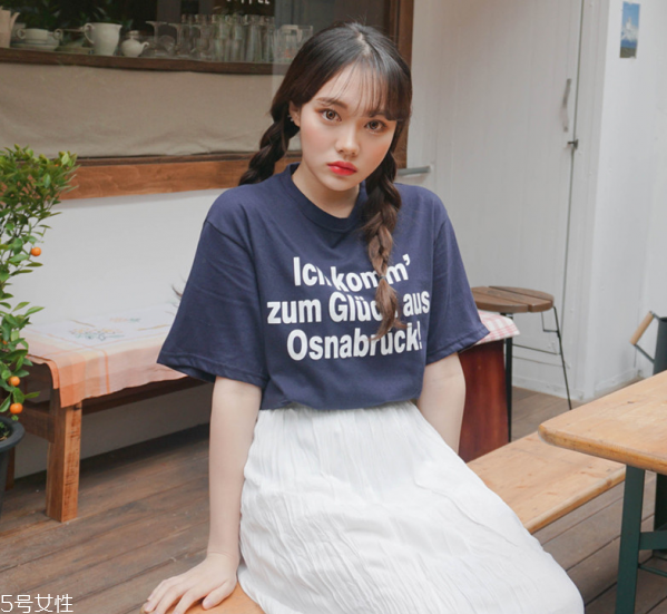 短袖t恤太長怎么辦 t恤怎么打結