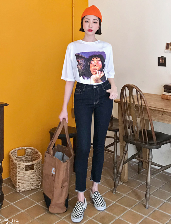 短袖t恤太長怎么辦 t恤怎么打結