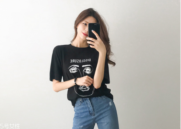 短袖t恤太長怎么辦 t恤怎么打結